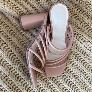 Nine West nude strappy heeled sandals size 6.5